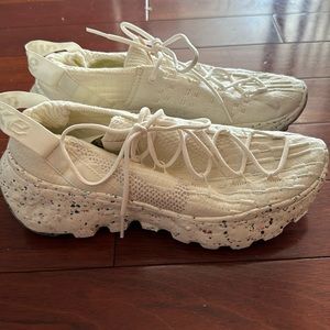 Nike Women's Space Hippie 04' Sail